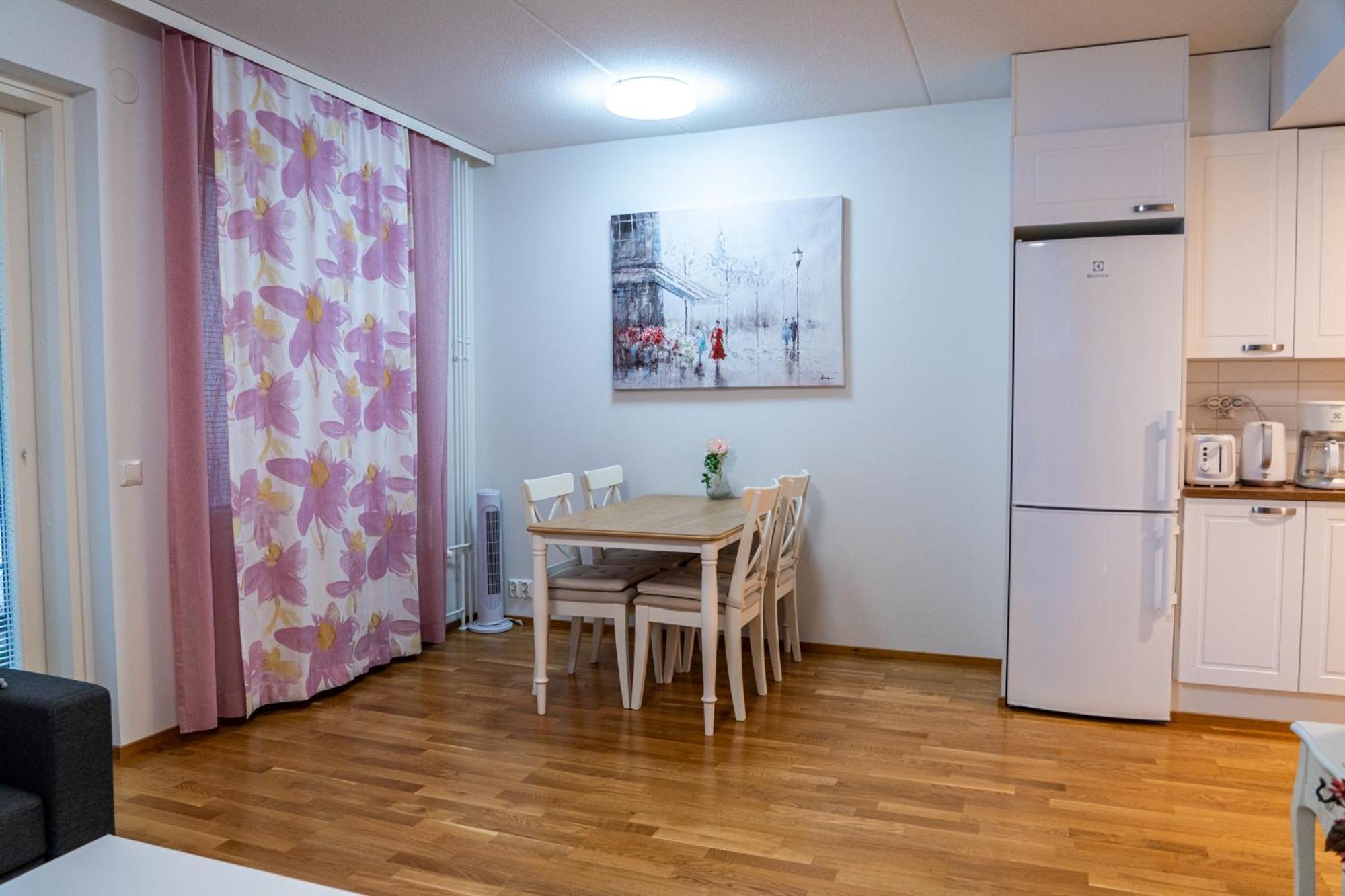 Apartamento Kaksio Helsingissae Hyvien Kulkuyhteyksien Varrella
