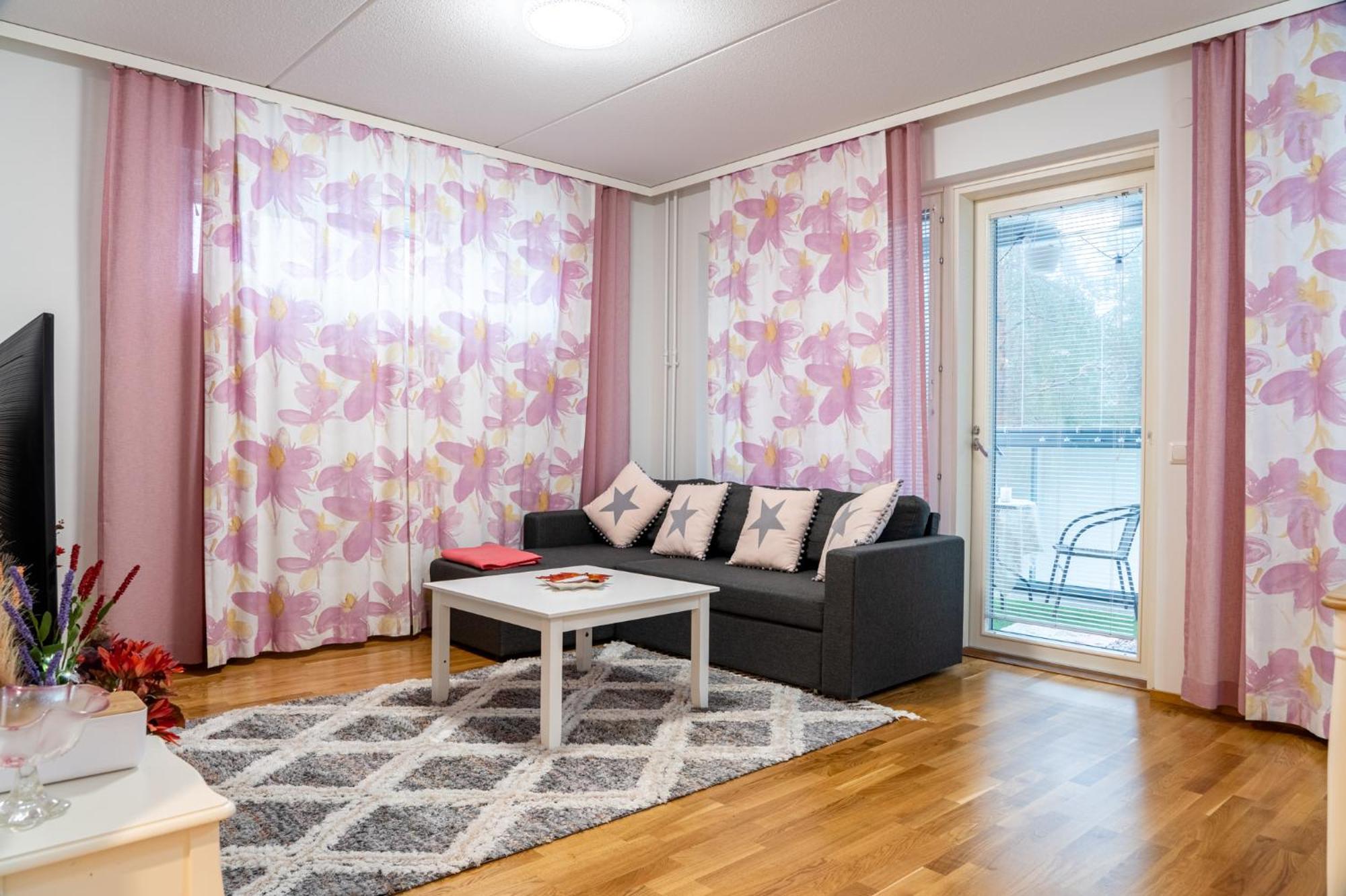 Kaksio Helsingissae Hyvien Kulkuyhteyksien Varrella Apartamento