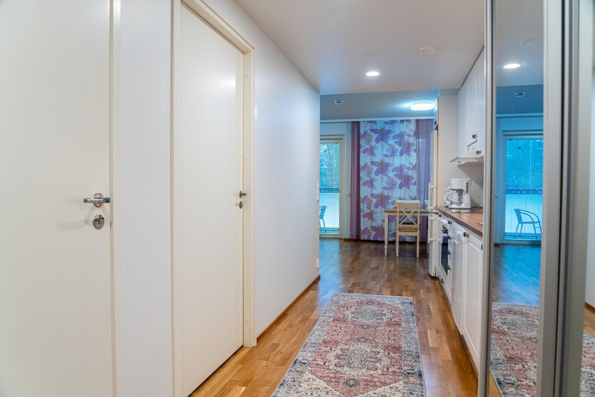Kaksio Helsingissae Hyvien Kulkuyhteyksien Varrella Apartamento